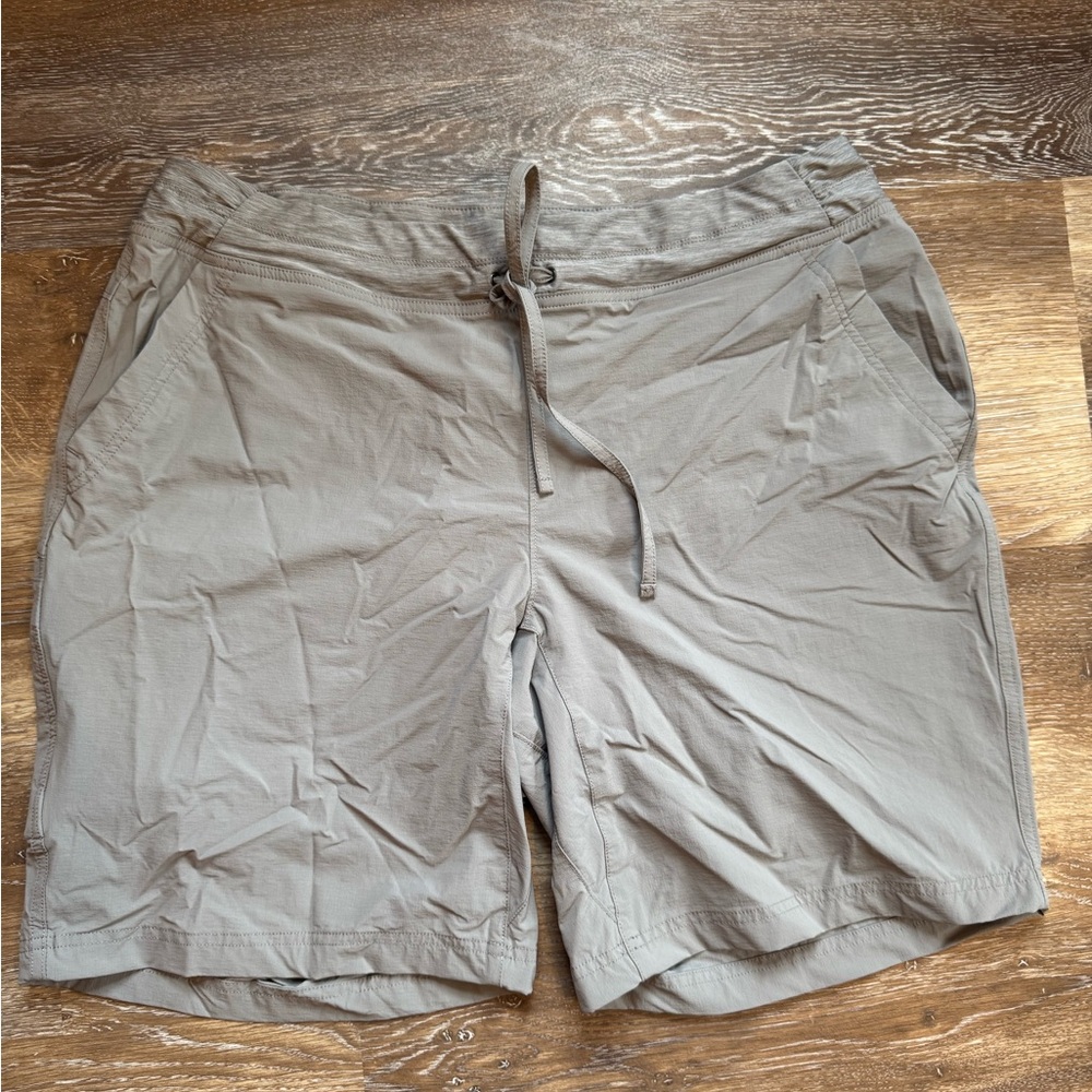 Duluth Trading‎ Armachillo longer length walking shorts! Sz 18W NEW